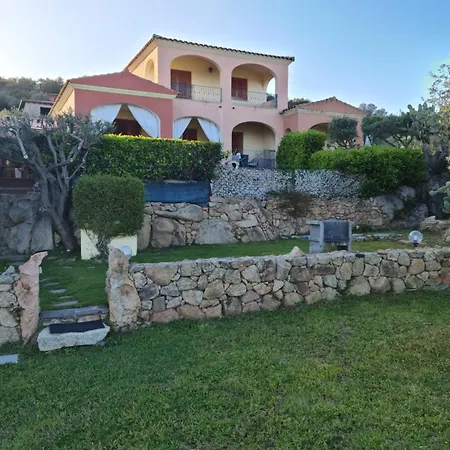 Casa Sofia San Teodoro בית נופש Lu Lioni