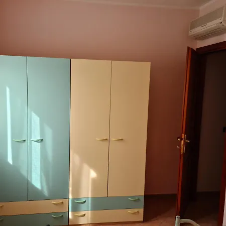 בית נופש Casa Sofia San Teodoro *